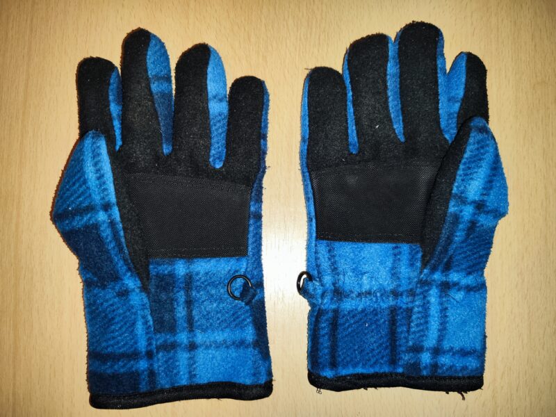 Modročerné prstové rukavice (cca 9 - 14 let)